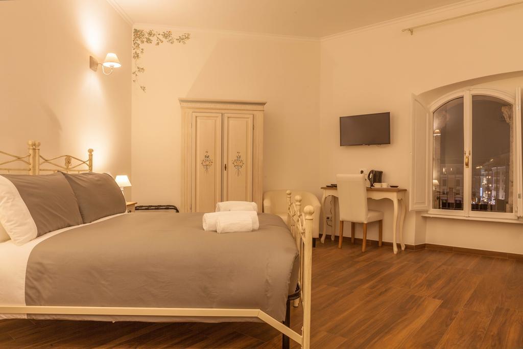 Donna Margherita Rome Suite & Rooms Exterior photo
